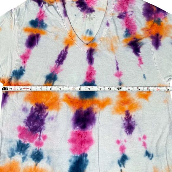 Fruit of the Loom size small colorful tie dye short sleeve white vneck shirt - Picture 7 of 9